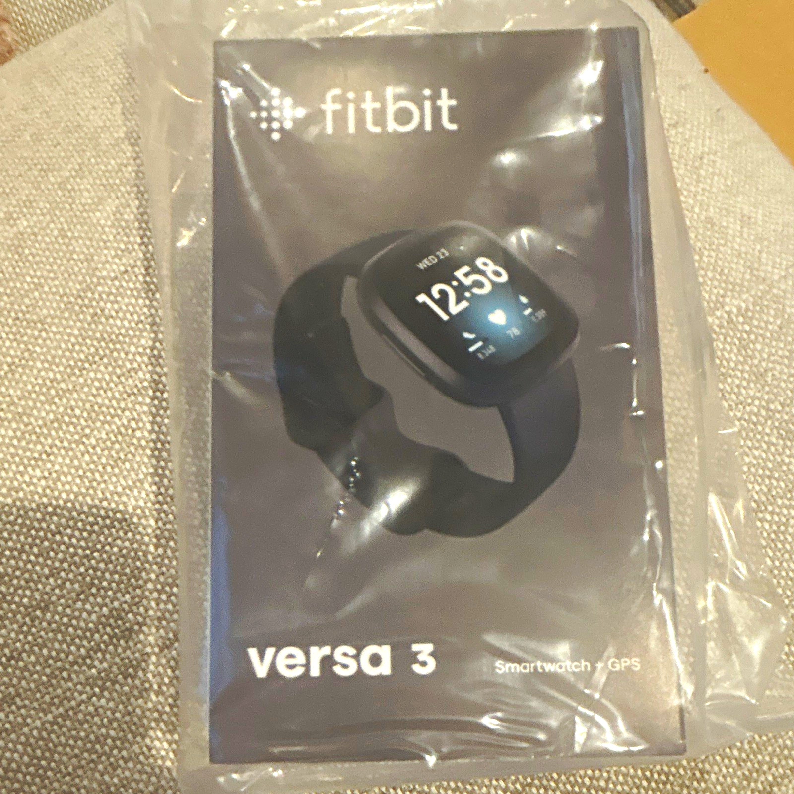 Fitbit Versa 3 GPS Smartwatch Black 40mm Aluminum Case Silicone Band 4GB