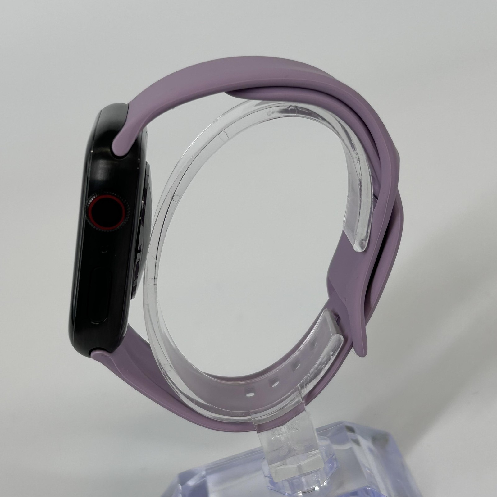 Apple Watch (Series 7) 45mm Space Black Titanium (LTE) w/ Sport Band – Excellent