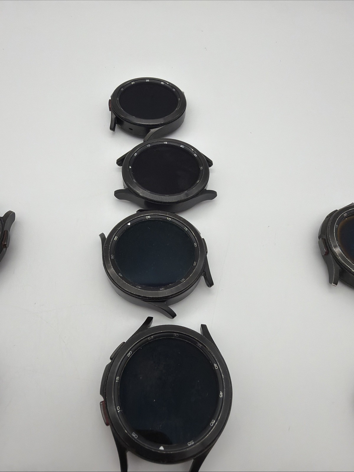 Lot of 12 Samsung Galaxy Watch4 R880 R890 R895 LTE 42mm/46mm – Tested Reset
