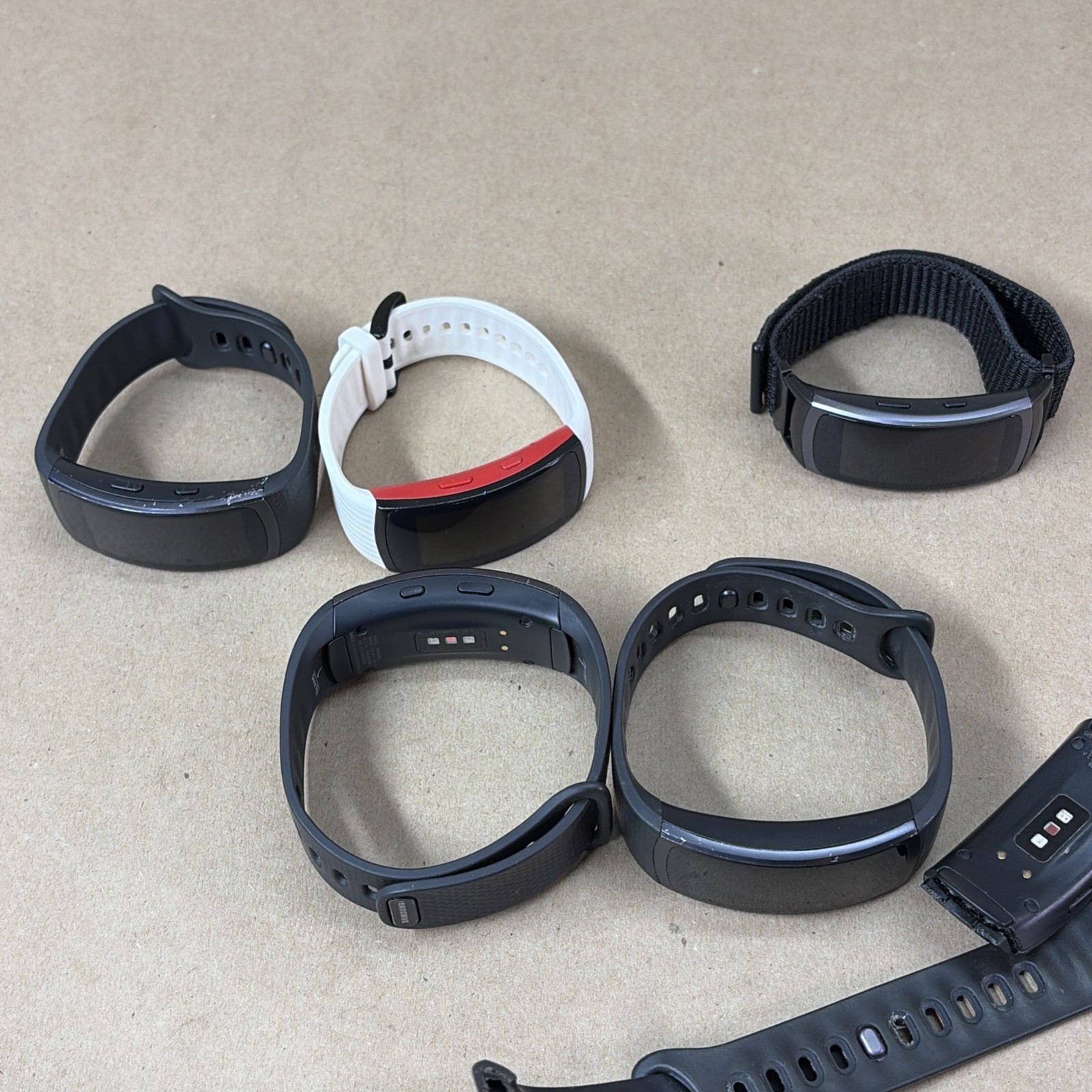 FOR PARTS Lot of 6 Samsung Gear Fit2 SM-R360 Smart Fitness Tracker Watches READ