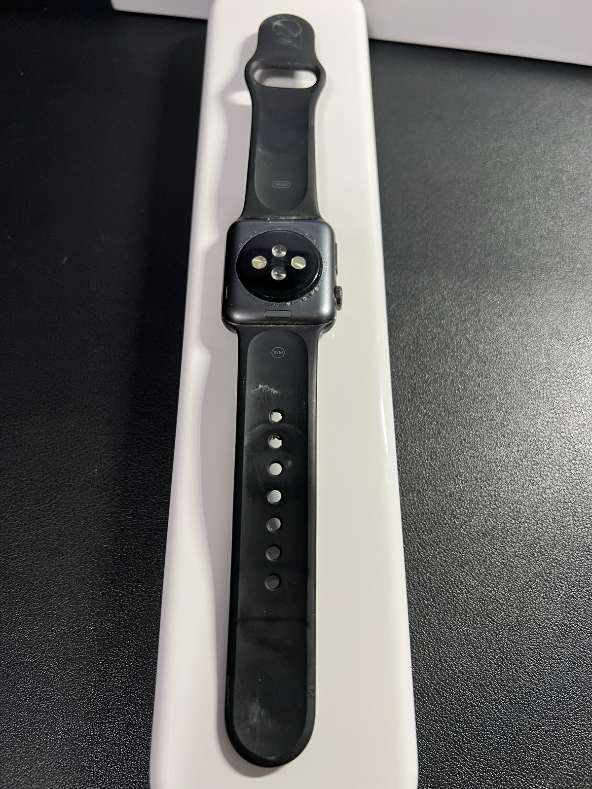 Apple Watch Sport (1st Generation) 38mm Space Grey Aluminum Used w/ Case & Box