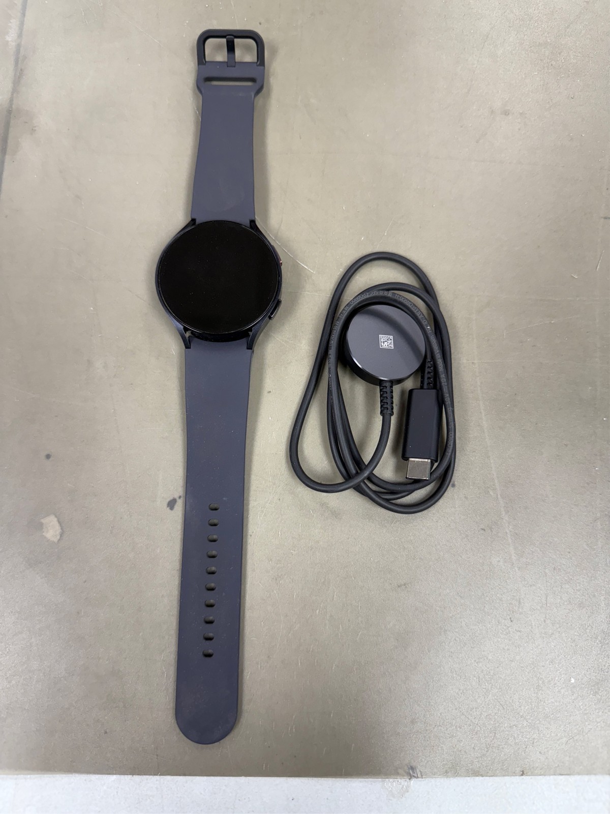 Samsung Galaxy Watch6 Smart Watch, 44mm, Large, Bluetooth, Graphite 1
