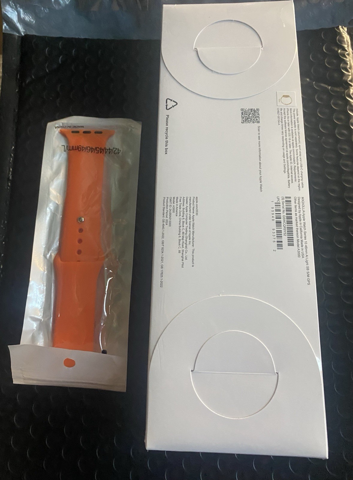 Android Watch Series 10 42mm Silver Aluminum 64GB w/ Orange Silicone Band