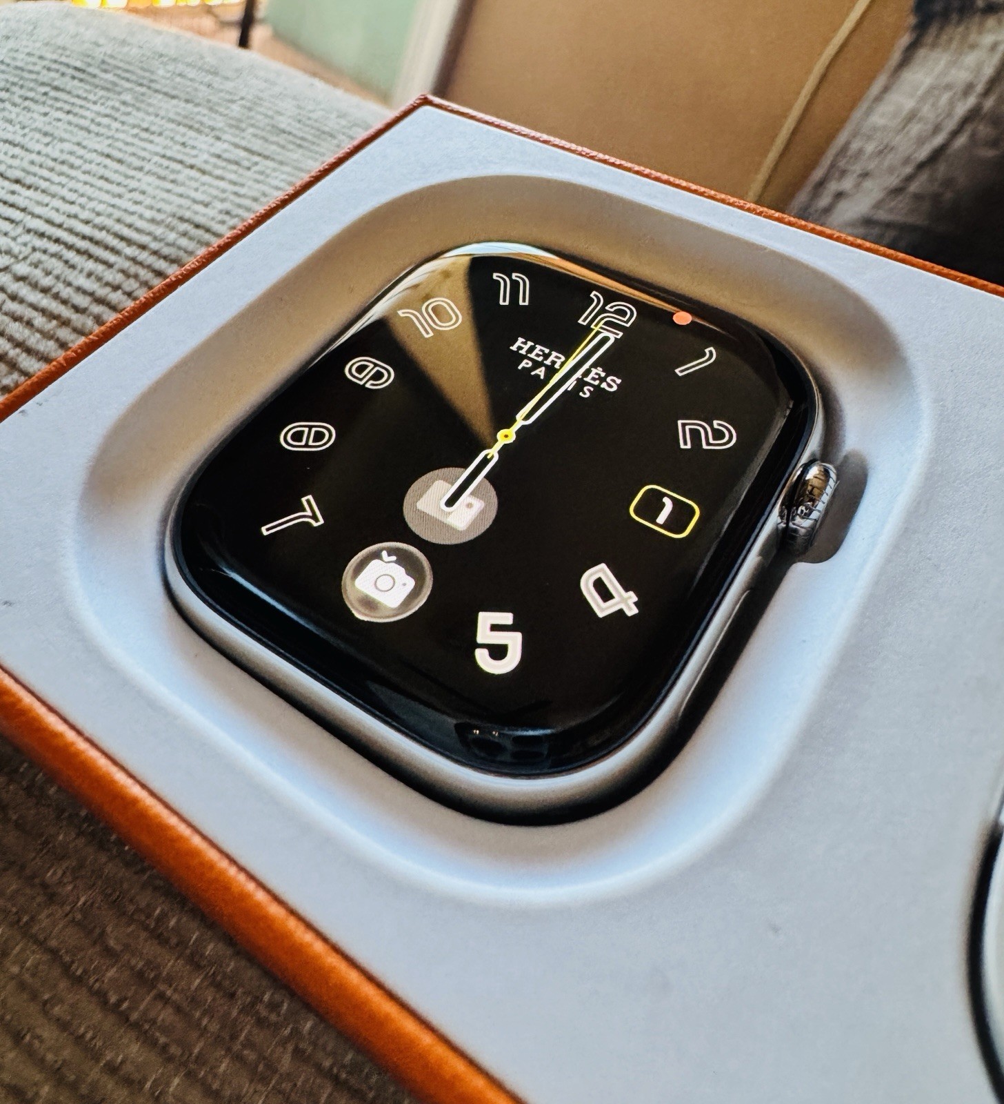 Apple Watch Series 10 GPS+LTE Silver Titanium Hermes Smartwatch & Band 100% BH