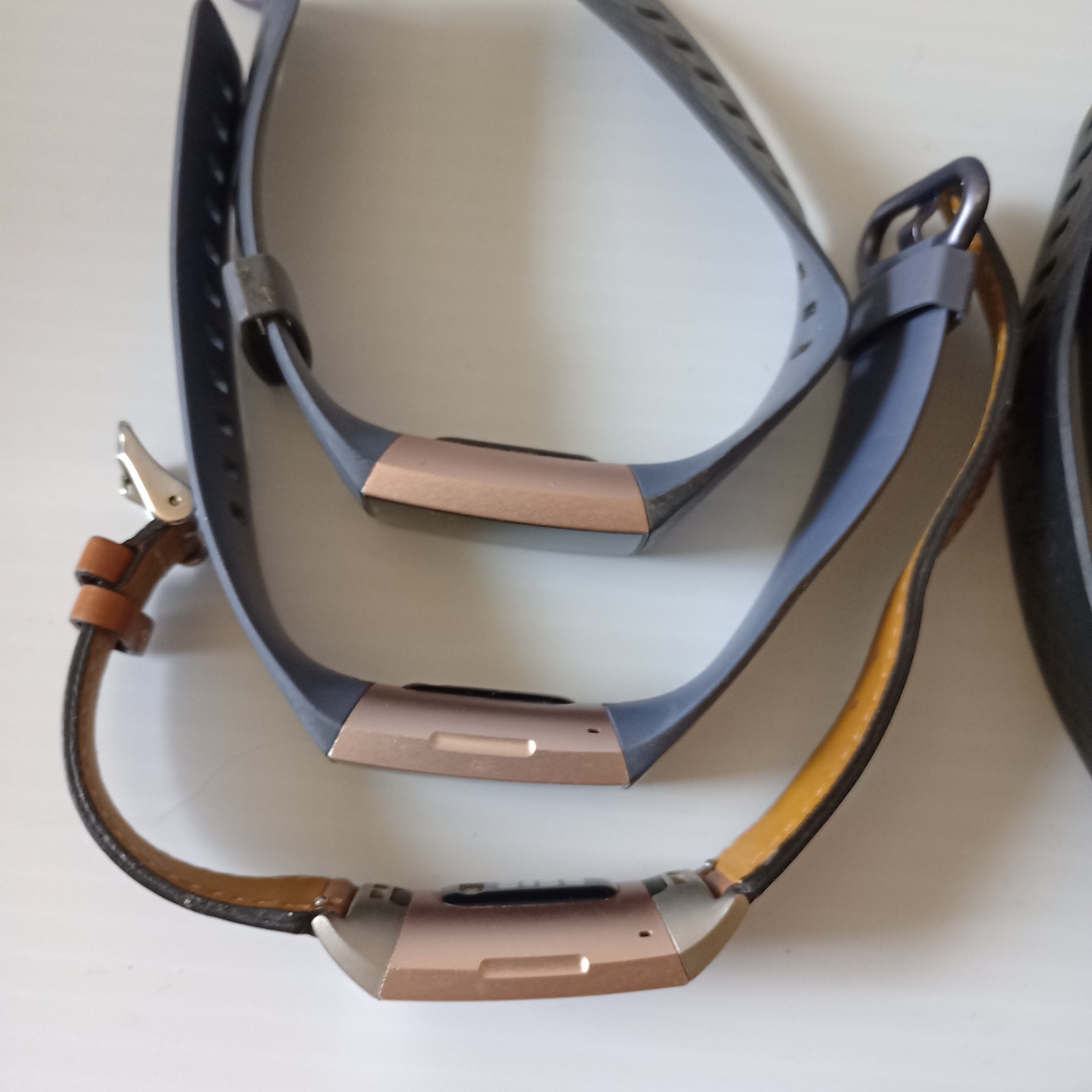 Lot of 12 Fitbit Charge 3 & 4 Fit Watches Untested parts *READ FB417,FB410,FB409