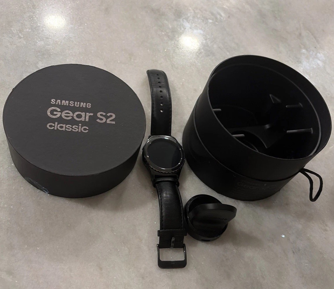 Samsung Gear S2 Smartwatch – Classic, SM-R7320ZKAXAR. Vintage.