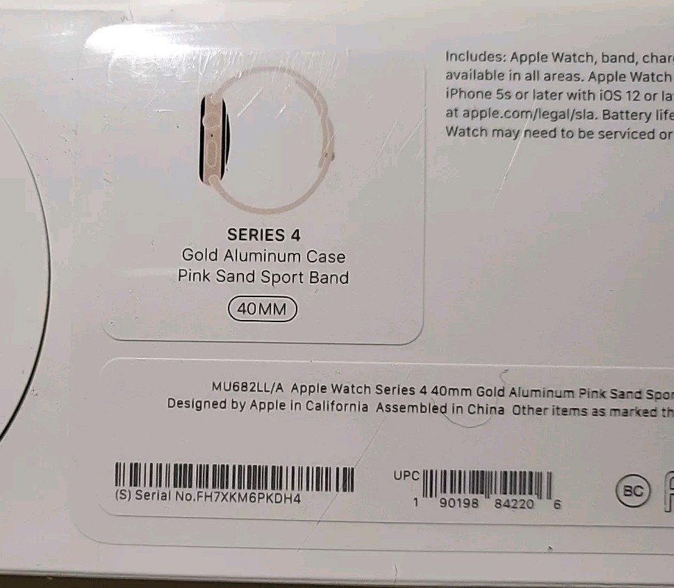 Apple Watch Series 4 40 mm Gold Aluminum Case with Pink Sand Sport Band (GPS)