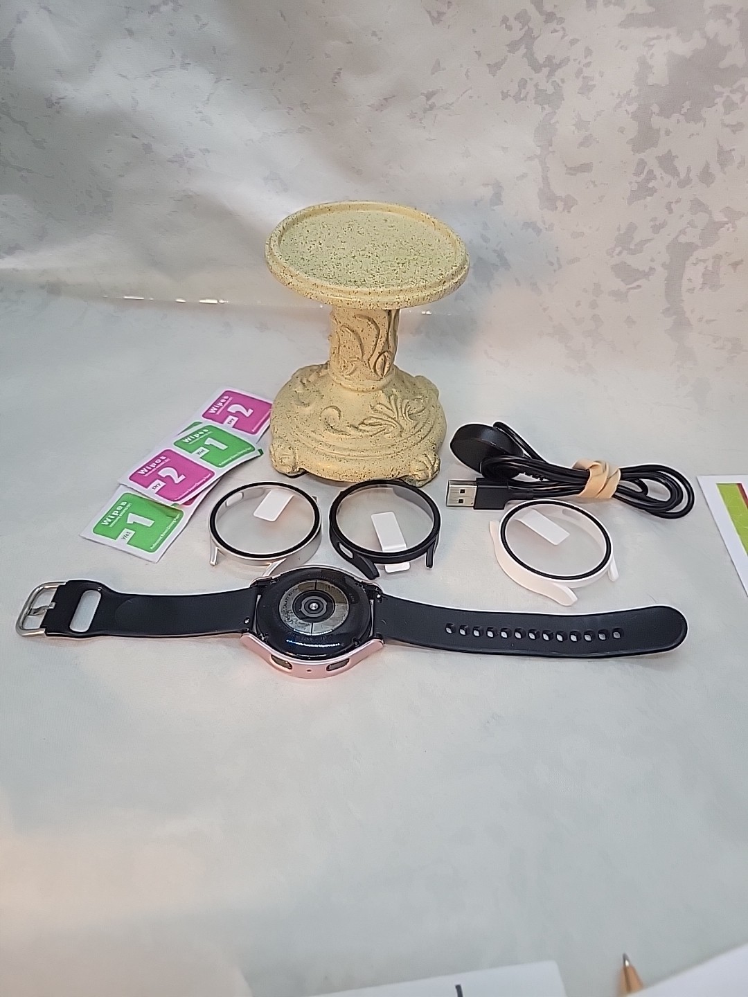Samsung Galaxy Watch 44mm Rose Gold Accesories Pre-owned +accessories