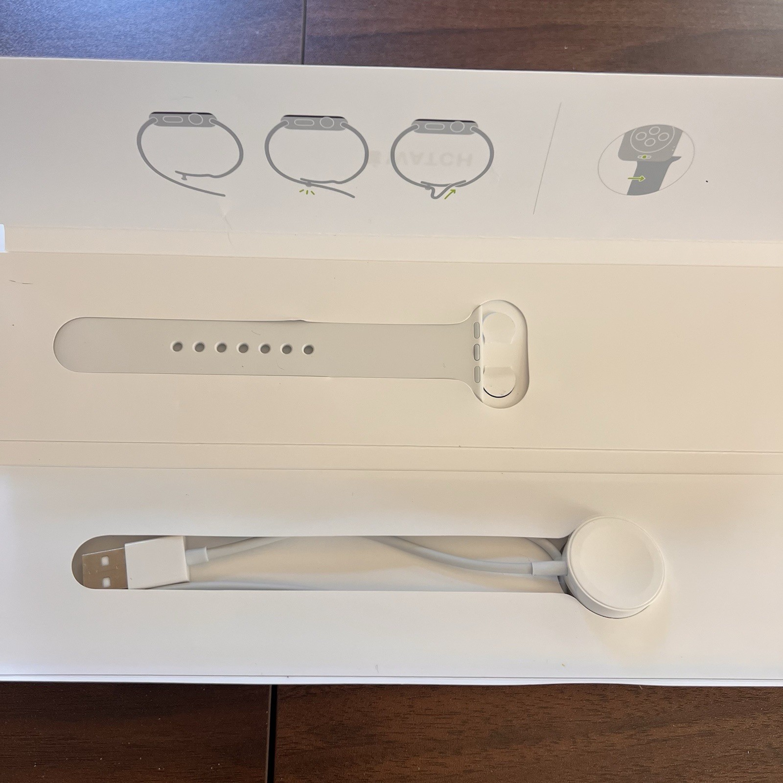 Apple Watch 3 GPS White Band 38mm Silver 90% Battery Model MTEY2LL/A Complete +