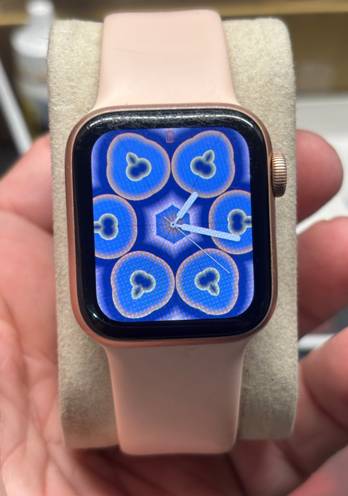 PINK APPLE WATCH SE 1st Gen A2353 40mm Watch Works 32gb GPS LTE NO CHARGE