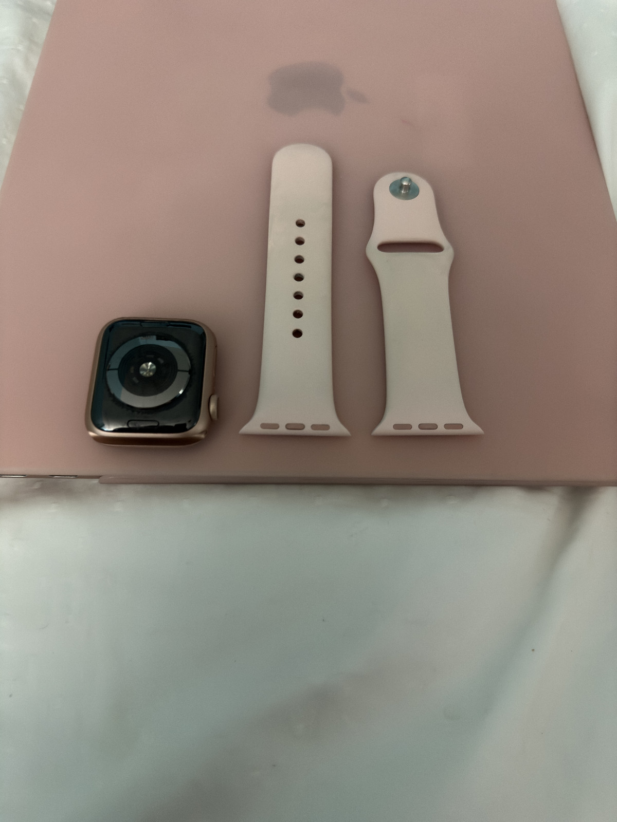 ‼️FREE SHIPPING‼️ Apple Watch Series 5 40mm GPS + WiFi + Cellular GOLD