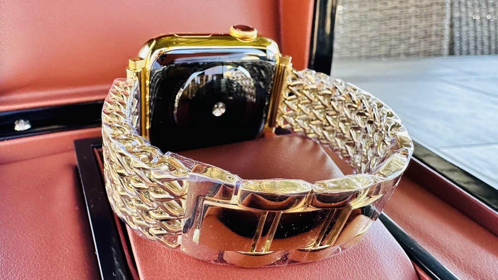 Custom 24k Gold Plated 45mm Apple Watch Stainless Steel Series 9 Chains Band