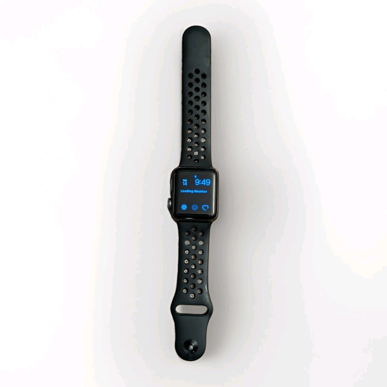 Apple Watch Series 3 LTE Smart Watch 38mm A1860 16GB Silicone Band