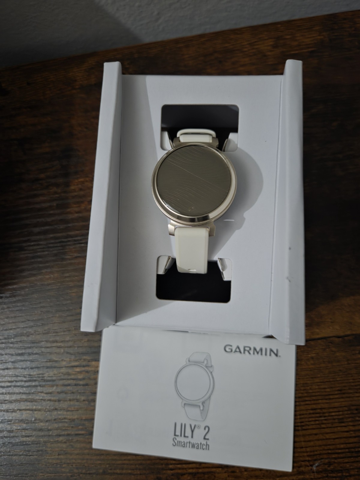 Garmin Lily 2 Smartwatch 35mm Gold Metal Case White Silicone Band