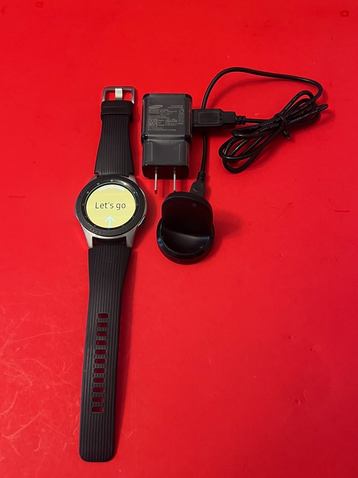 Samsung Galaxy Watch 46MM Silver SM-R800 Smartwatch Bluetooth-Great Condition