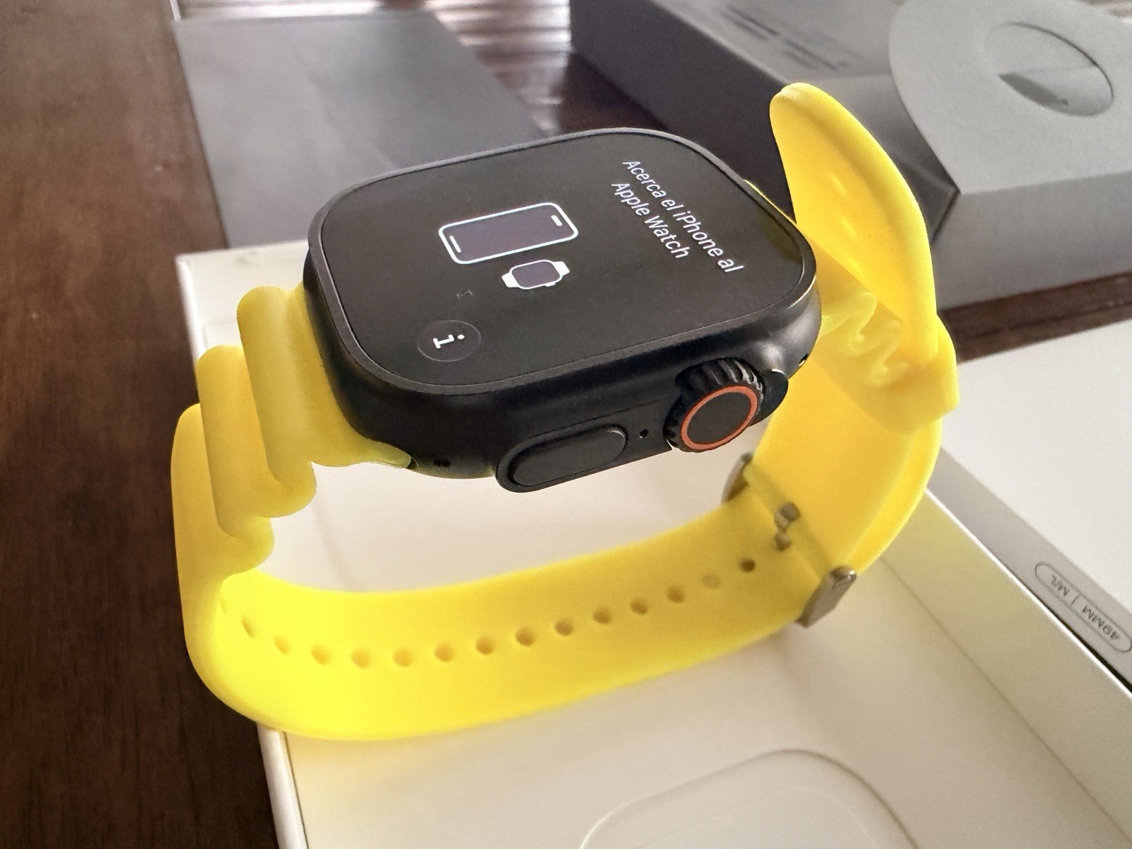 Apple Watch Ultra 2 (GPS + Cellular, 49MM) Black Titanium Case 2 Bands UNLOCKED