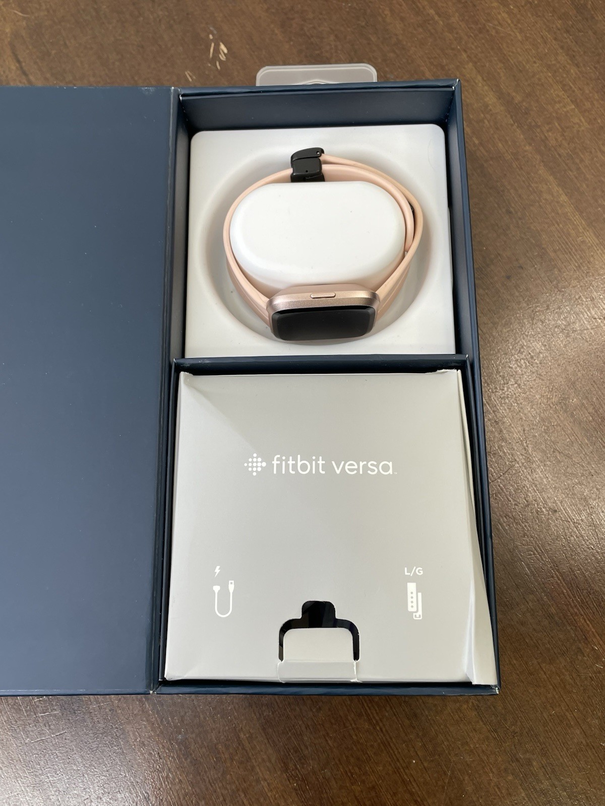 Fitbit Versa – Health & Fitness Smart Watch Activity Tracker FB505 Rose Gold