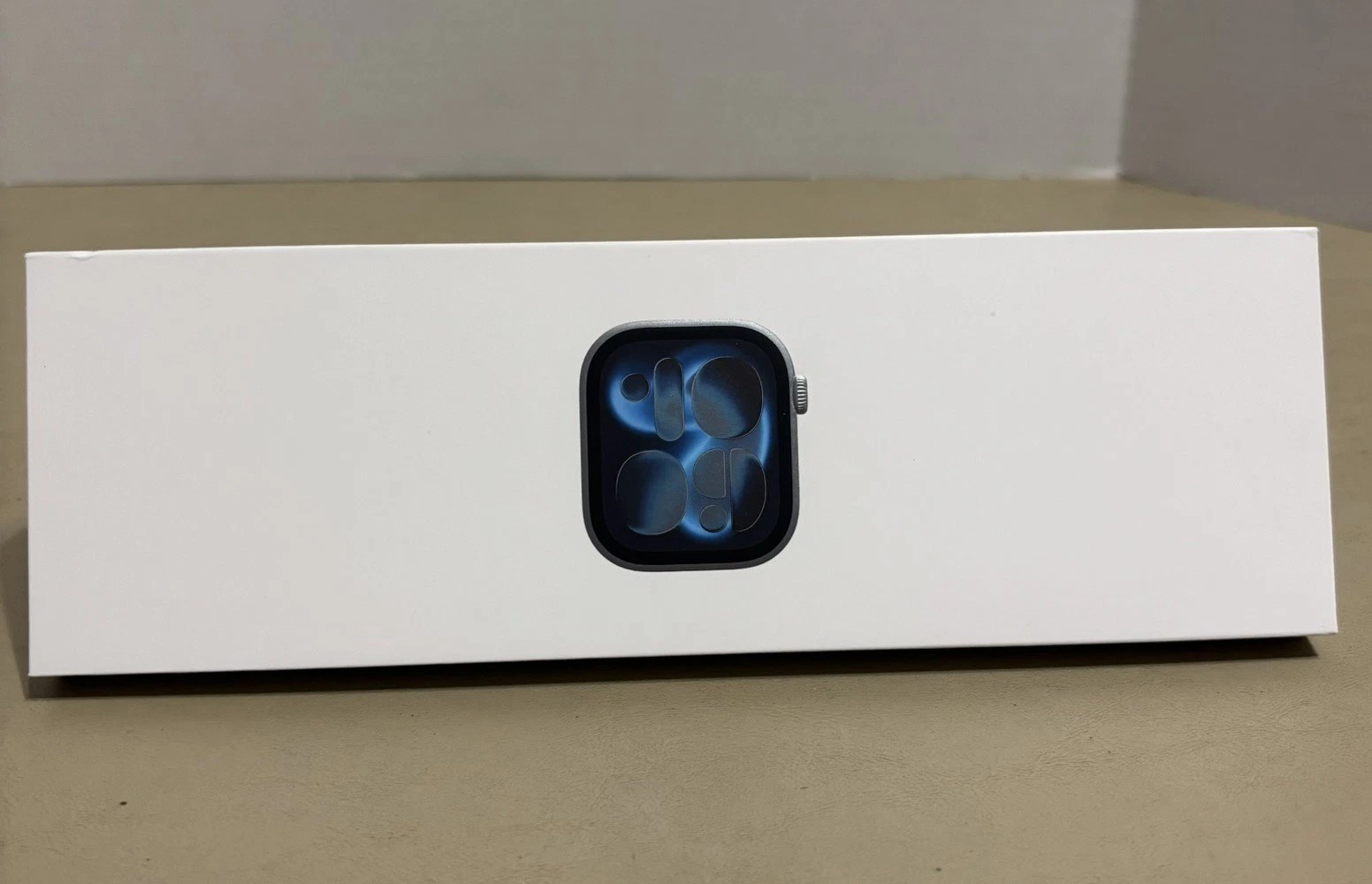 Apple Watch Series 11 42mm GPS Space Gray w/ S/M Black Sport Band MEQW4LW/A