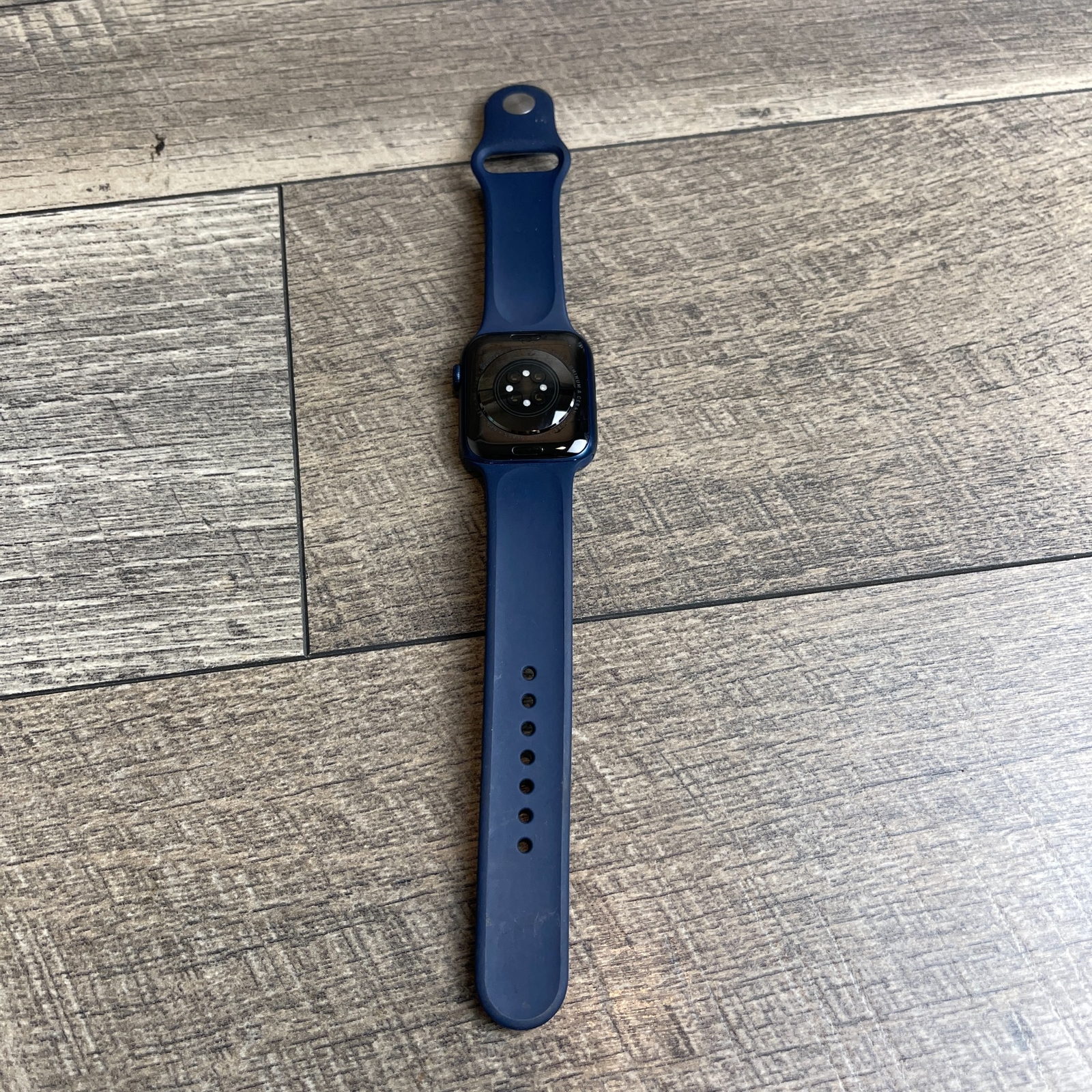 Apple Watch Series 6 GPS Smartwatch Blue Strap 44mm 1.78″ Display Aluminum Case