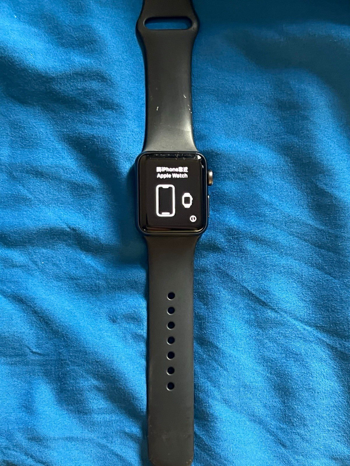 Apple Watch Series 3 38mm Black Aluminum Case, Black Silicone Band 85% battery