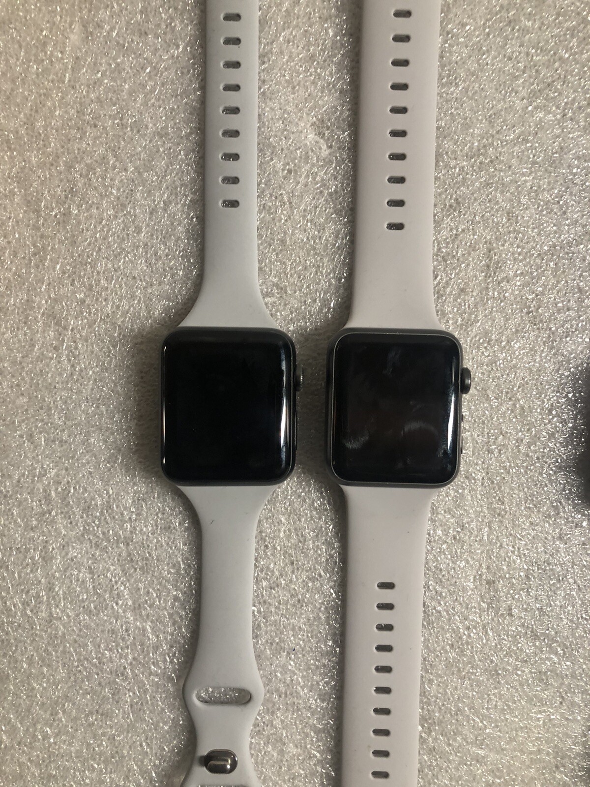 LOT OF 2 Apple Watch Series 3 42mm Aluminum Case – Space Gray/Silver A1859