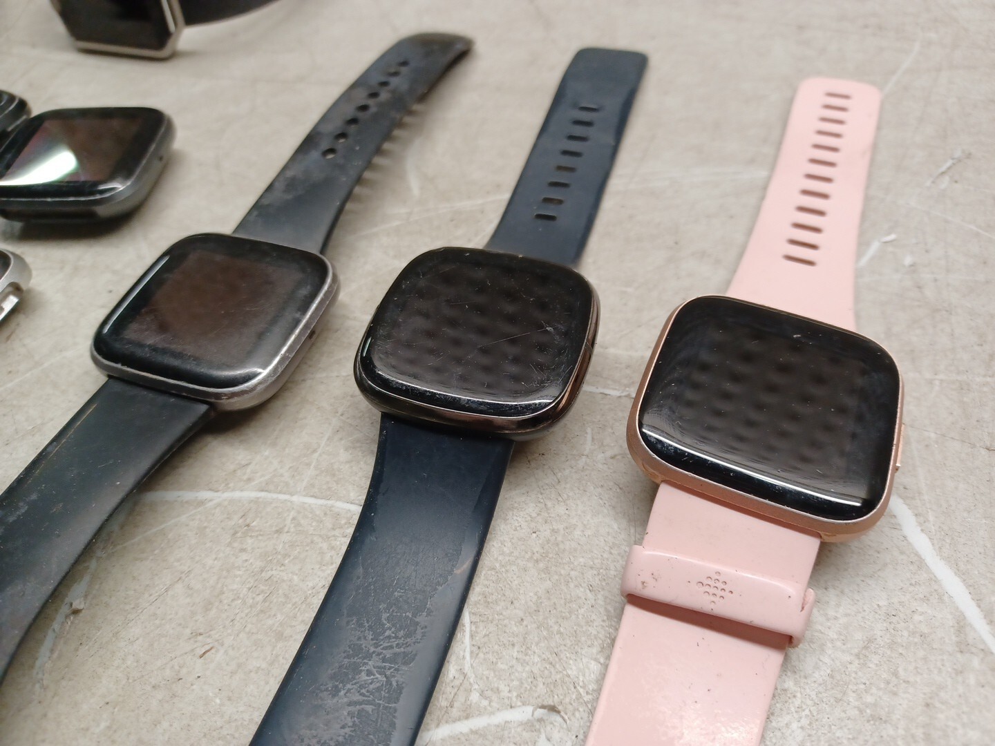 RESALE PARTS REPAIR Lot of 9 Fit Bit Fit Tech Pay Versa Smart Watches FIX