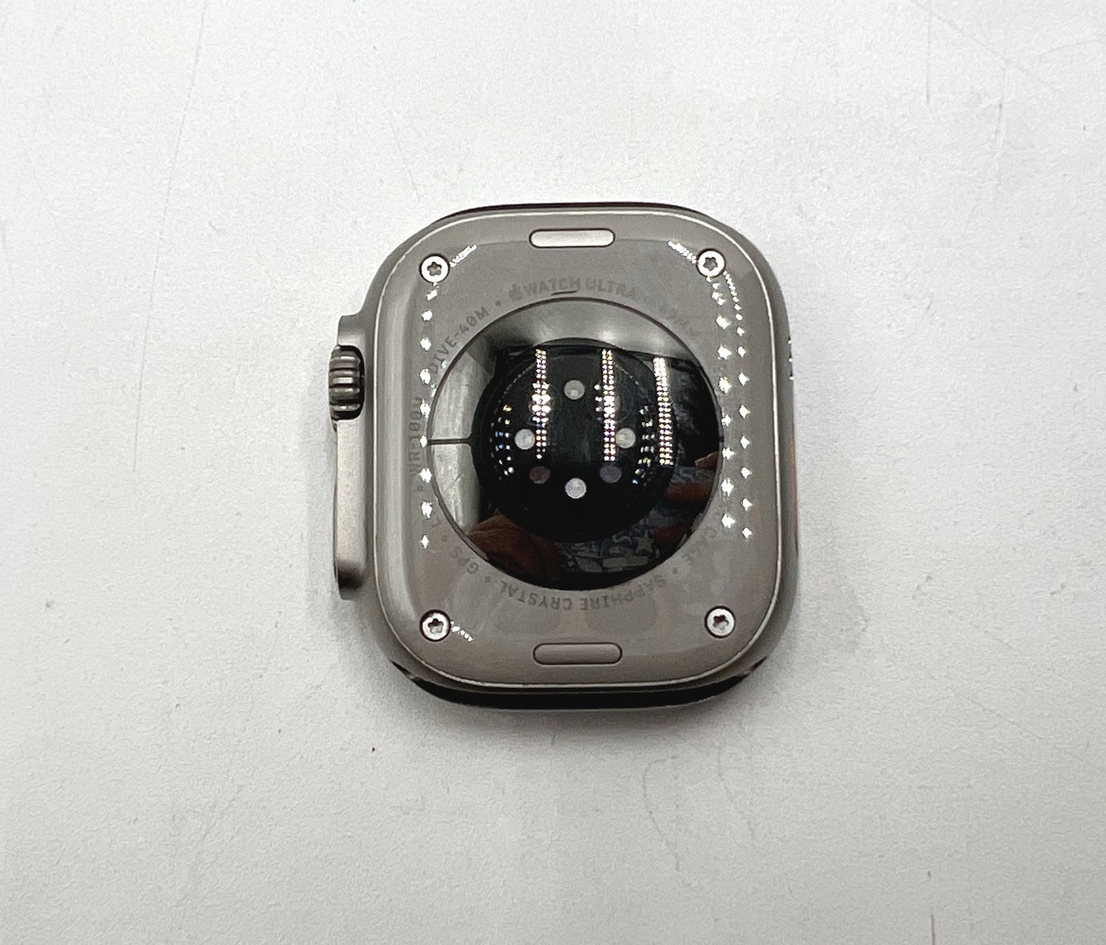 Apple Watch Ultra 2 A2986 49MM Gray Titanium *Face Only* – Locked/READ