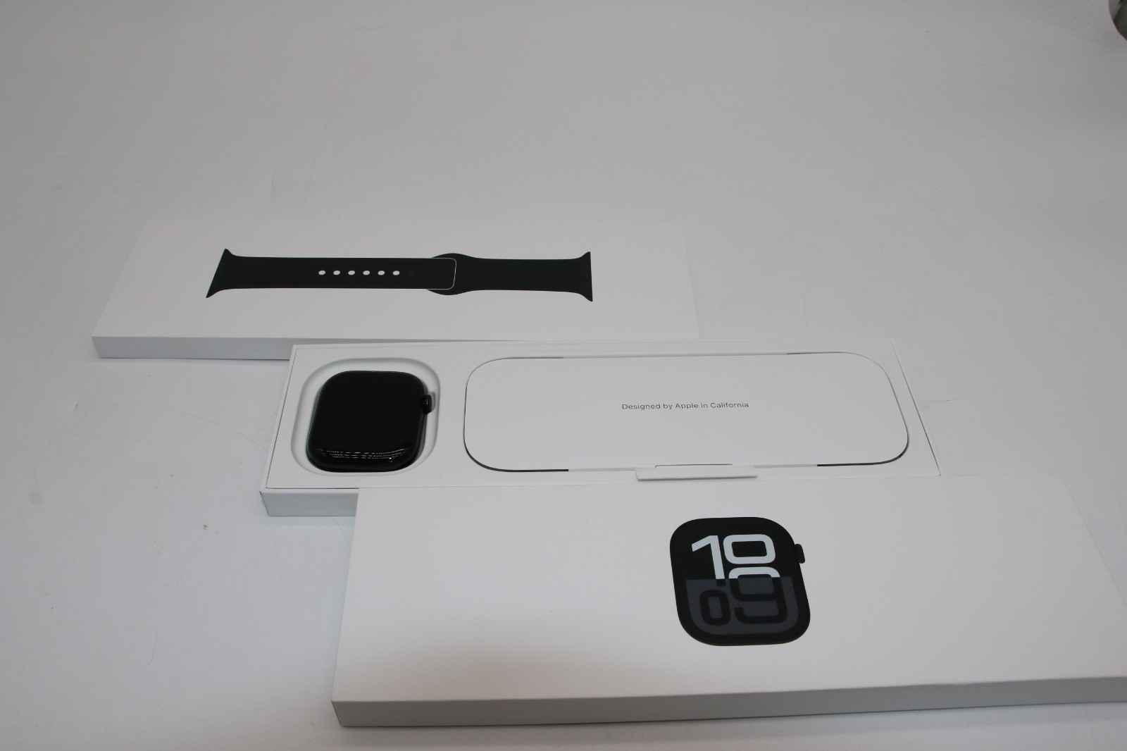 Apple Watch Series 10 46mm 64GB MWWQ3LW/A Jet Black w/ Sport Band M/L 2024