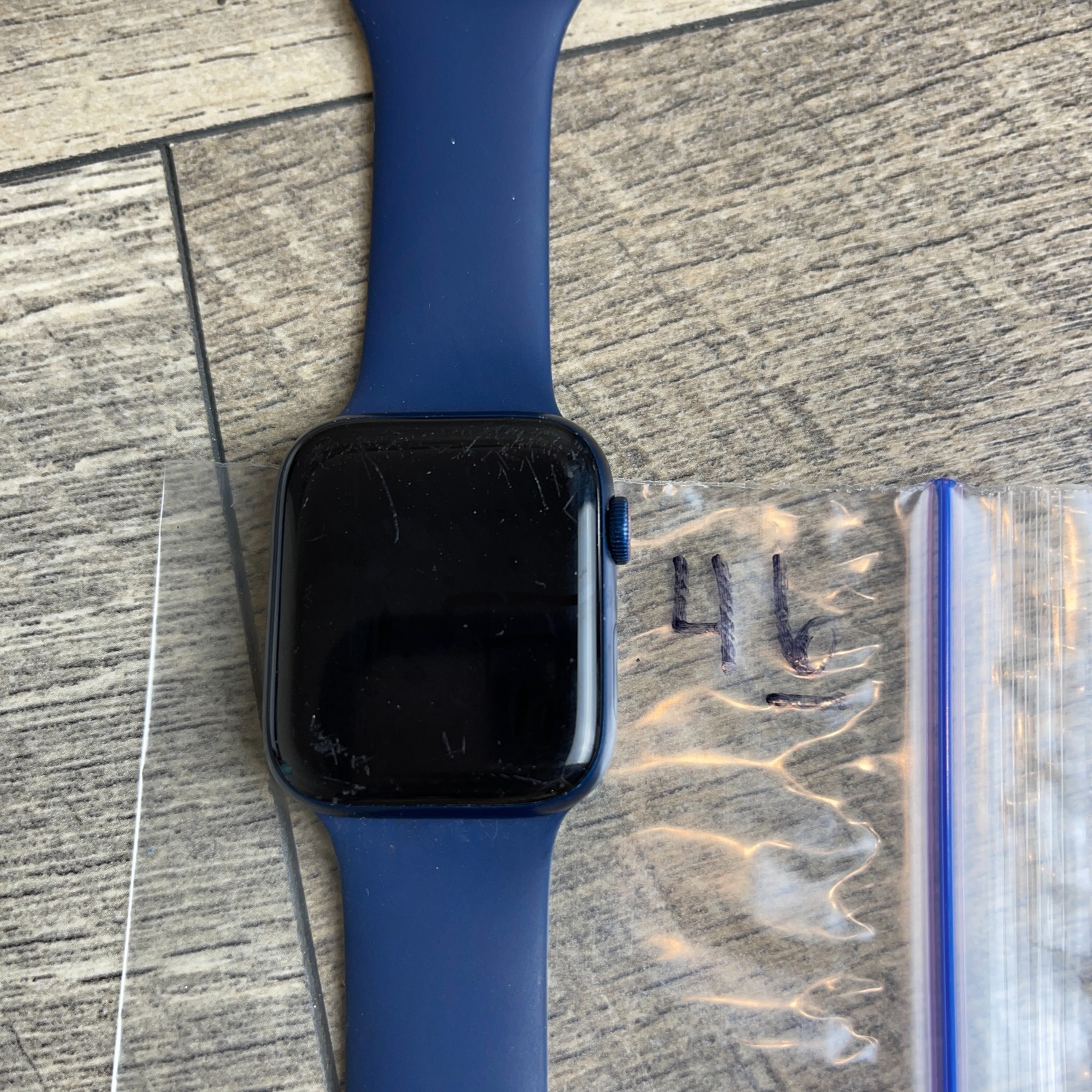 Apple Watch Series 6 GPS Smartwatch Blue Strap 44mm 1.78″ Display Aluminum Case