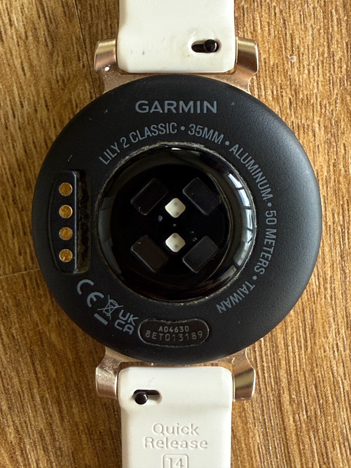 Garmin Lily 2 Classic Cream Gold Smartwatch in Original Box Excellent Condition