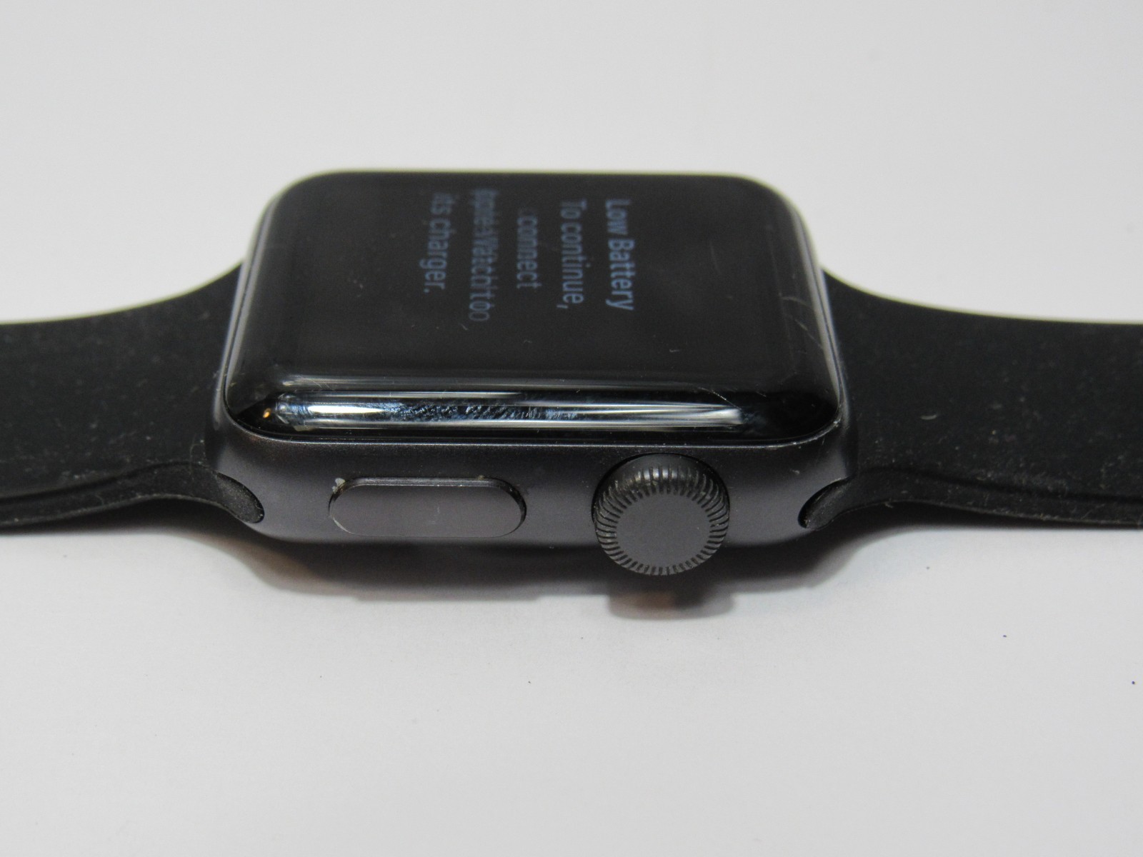 Apple Watch Series 2 Smartwatch 38mm Black Aluminum Case Black Band Working S17K