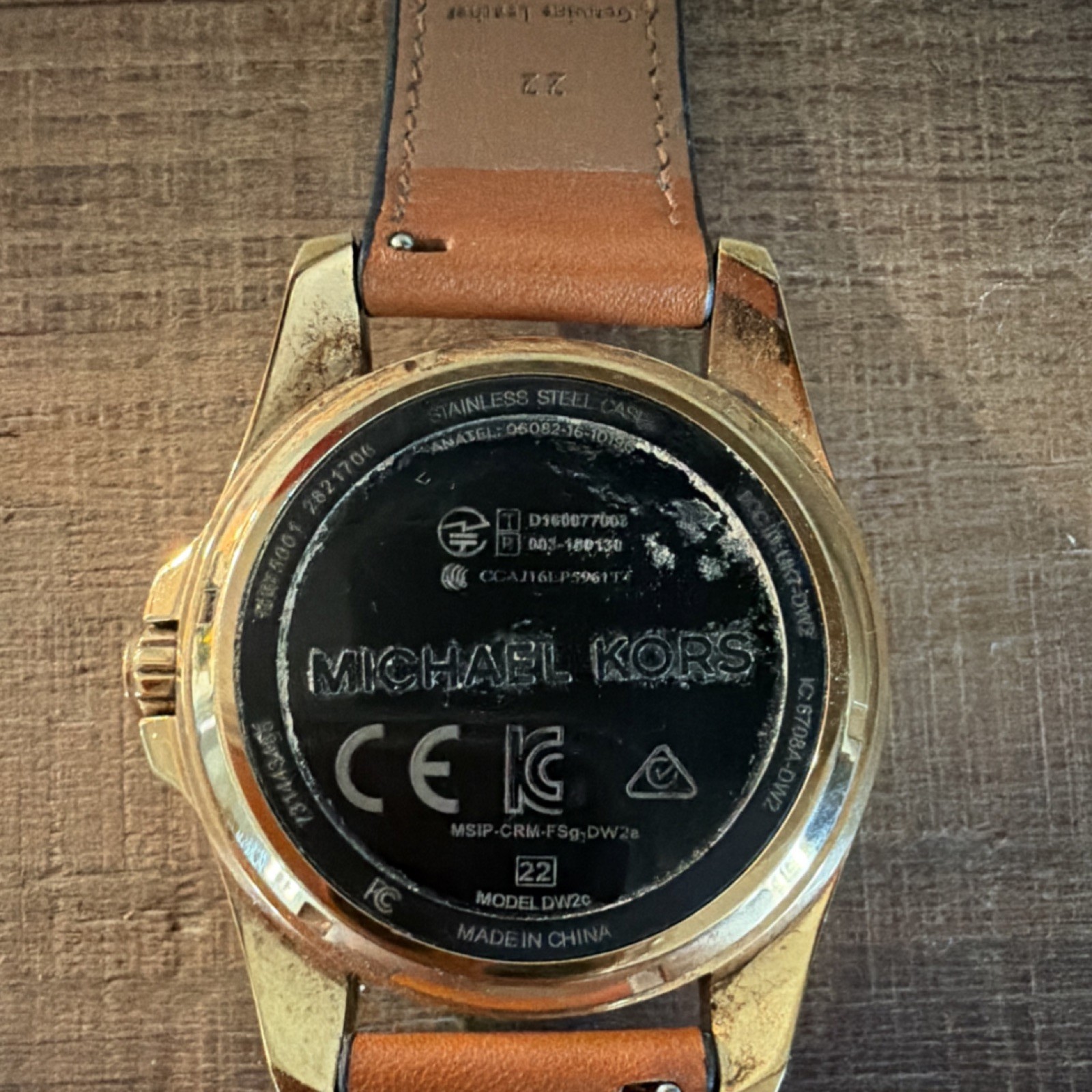 Michael Kors DW2 Gold Stainless Steel Case Brown Leather Band Android & iOS