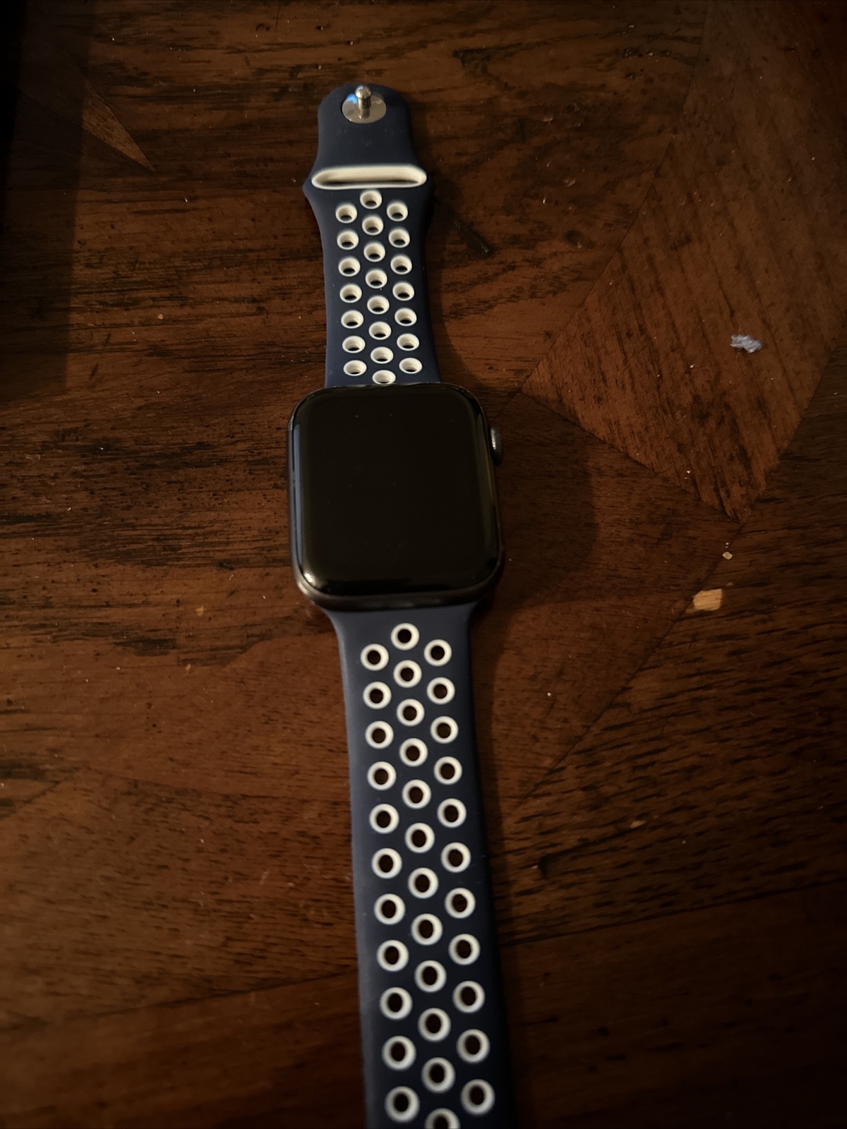 Apple Watch Series 5 44mm Space Gray Aluminum Case With Multiple Bands
