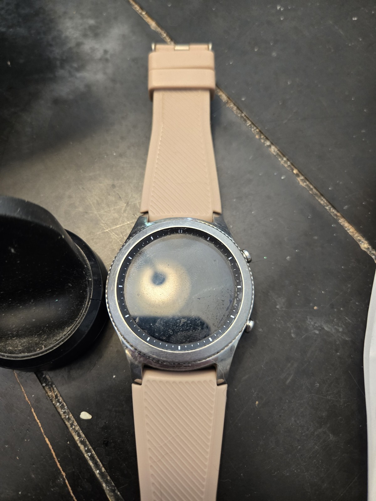 Samsung Gear S3 Classic Watch Steel Case SM-R770 – Does Not Hold Charge