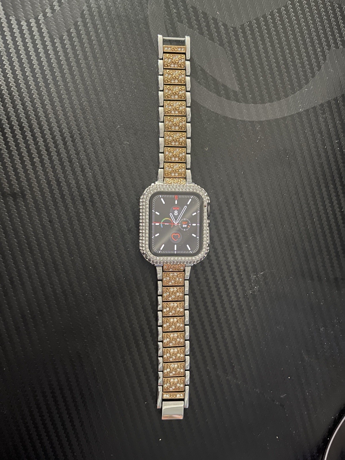 Apple Watch SE 1st Gen 40mm A2353 GPS + Cellular Aluminum Smartwatch