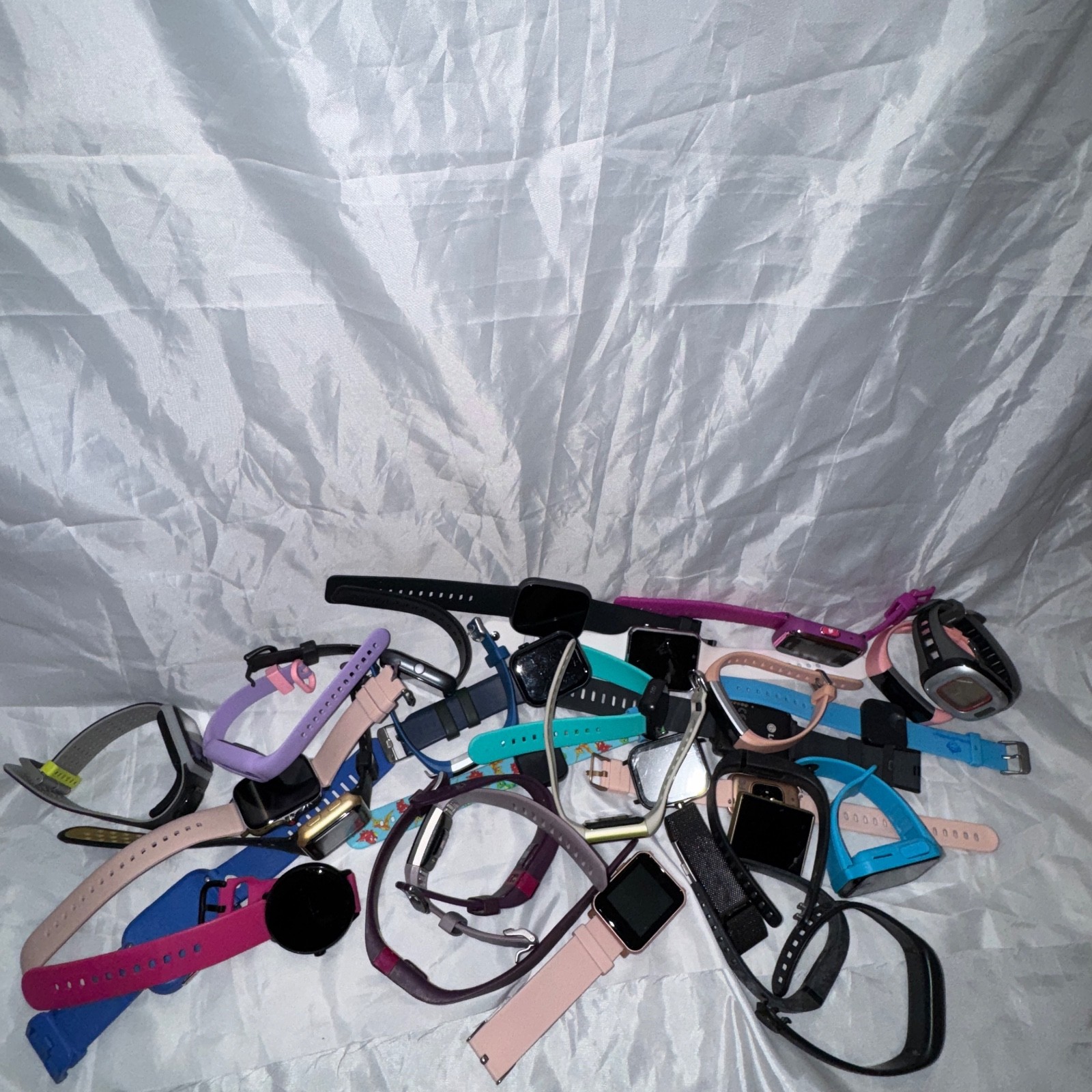 31 Smart Watches and 20+ Bands: Apple, Fitbit, Armitron, and More! 6.1 lbs