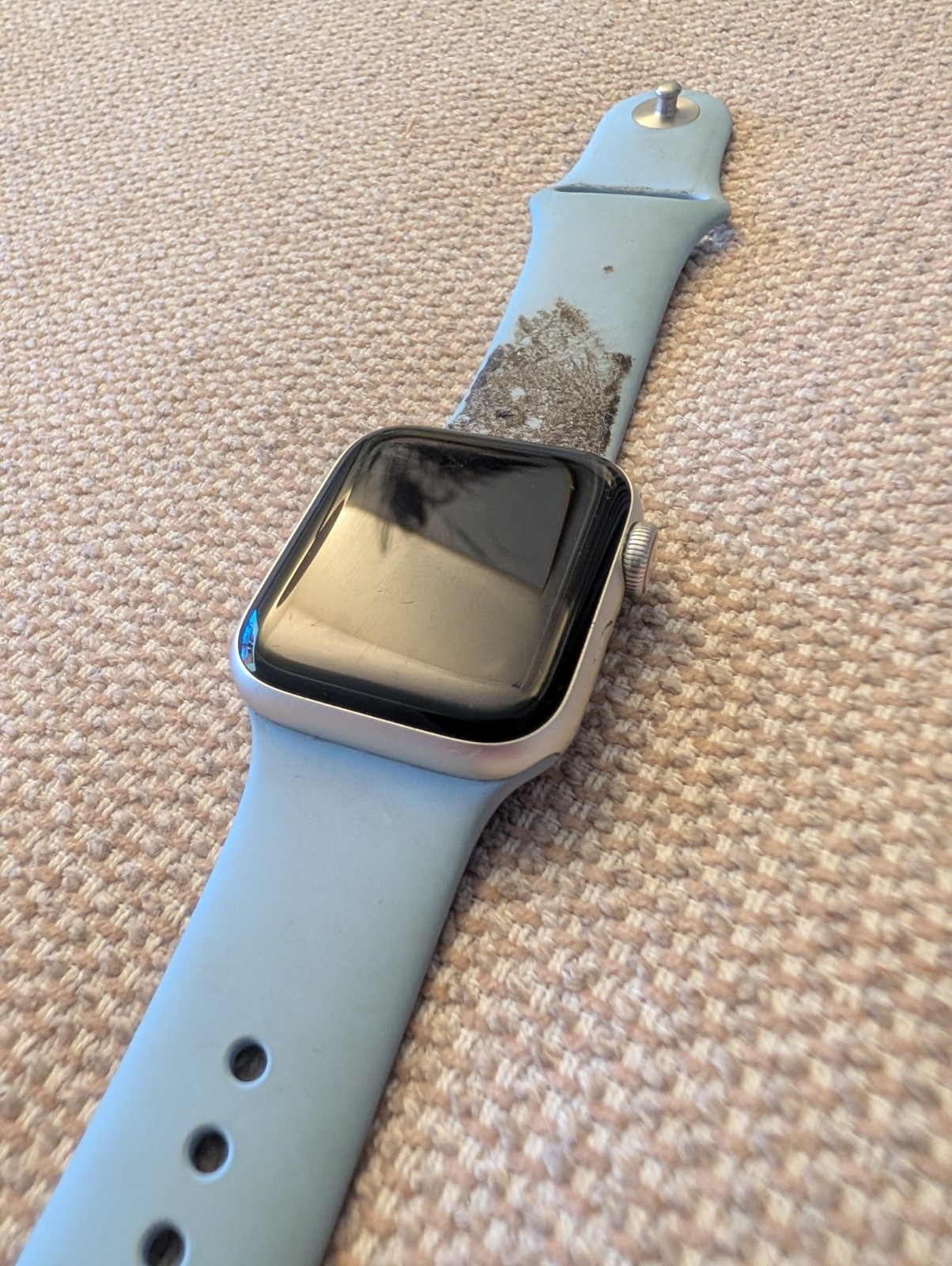 Apple Watch Series SE (2nd Gen) 40mm GPS LTE for Parts & Repair NOT WORKING Lock