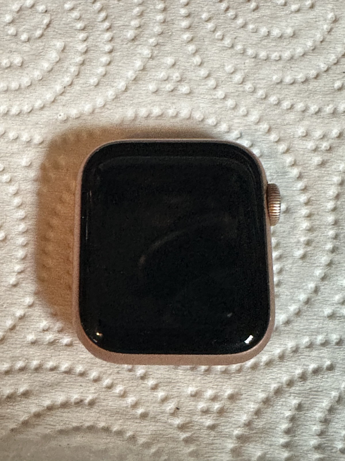 Apple Watch Series 5 40mm Rose Gold Case, Used but Great Condition (MWWP2LL/A)