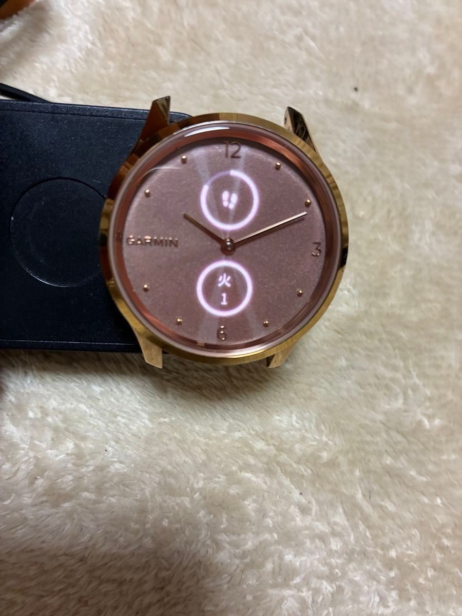 Garmin 010-02241-71 vivomove Luxe Light 18K Rose Gold PVD Smartwatch Tasted Used
