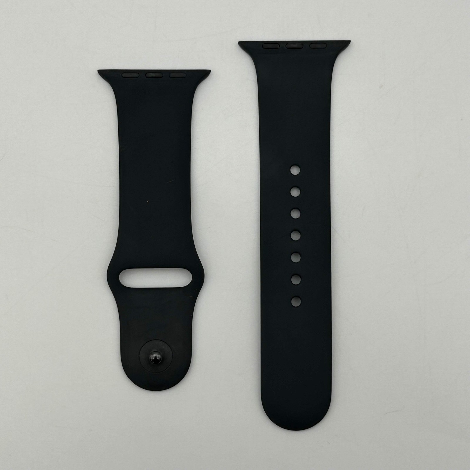 Apple Watch SE 1st Gen 44MM Space Gray Aluminum A2354; Cracked LCD/Functional