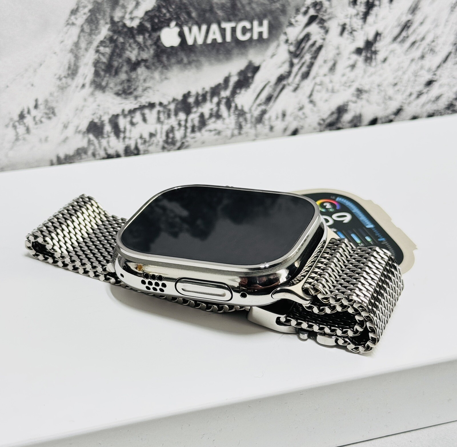 Apple Watch ULTRA 3 49mm CUSTOM Diamond Polished Apple Titanium Milanese Loop