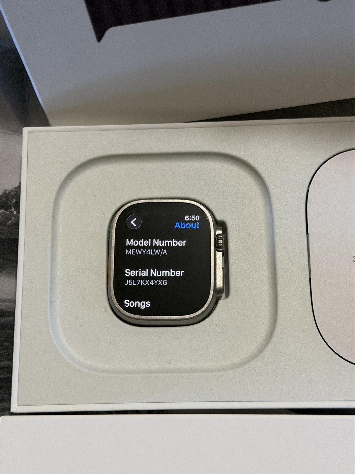 Apple Watch Ultra 3 49mm Natural Ti 64GB, Unlocked, Pristine, New Condition.