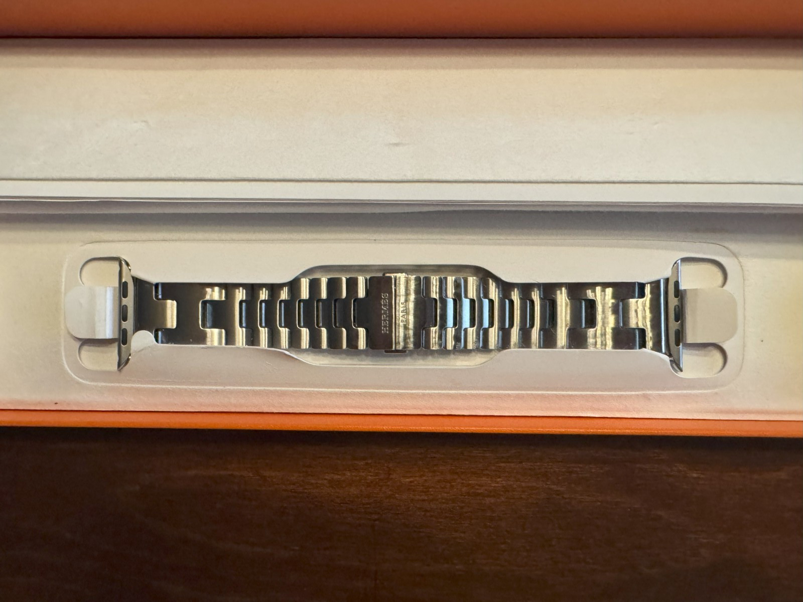 Apple Watch HERMES Series 10, 46mm – Silver Titanium with Large GRAND H Band