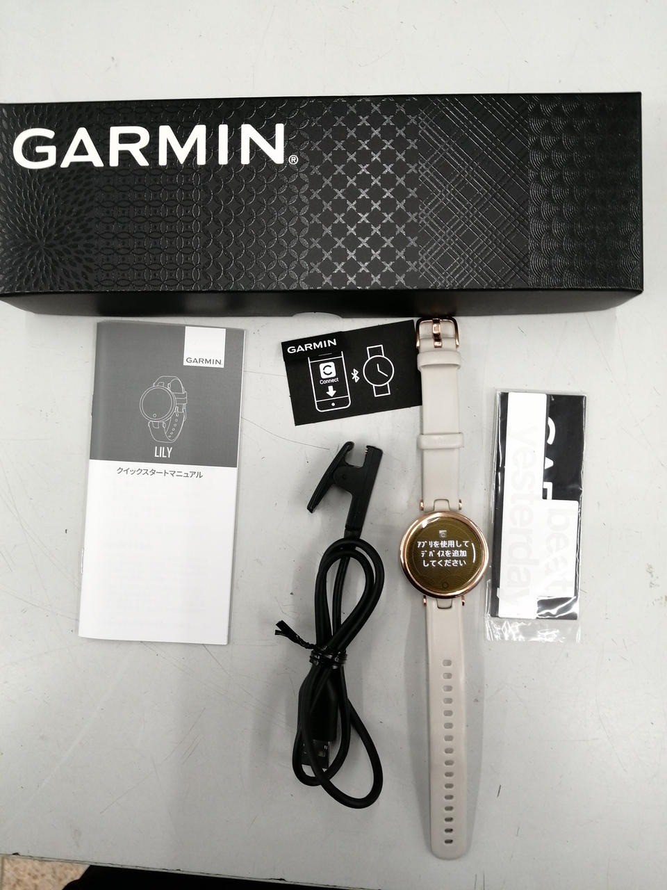 Garmin Lily Sport Edition Smartwatch Fitness Light Gold Tested