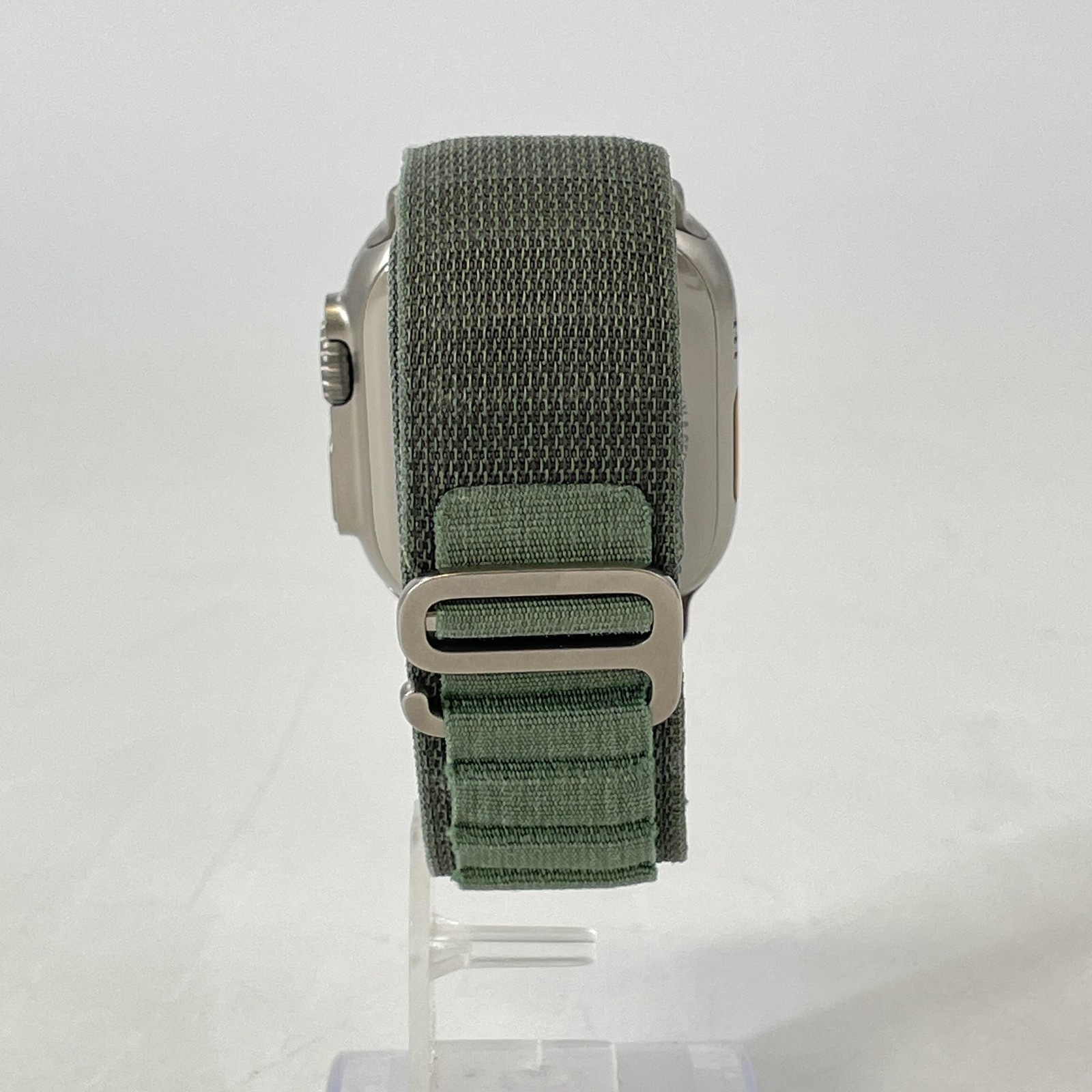 Apple Watch (Ultra) 49mm Titanium (LTE) w/ Green Alpine Loop – Excellent