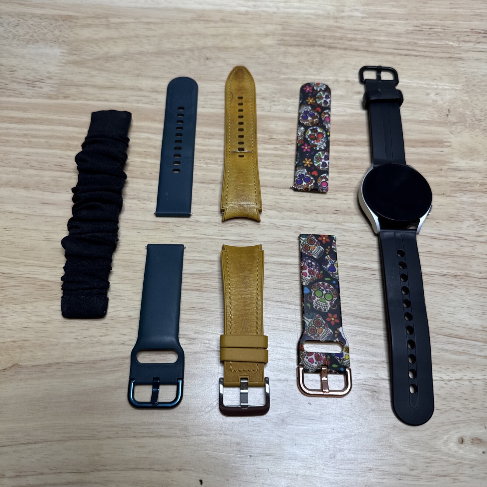 Samsung Galaxy Watch4 SM-R860 40mm Aluminum Case with 5 S/M Bands