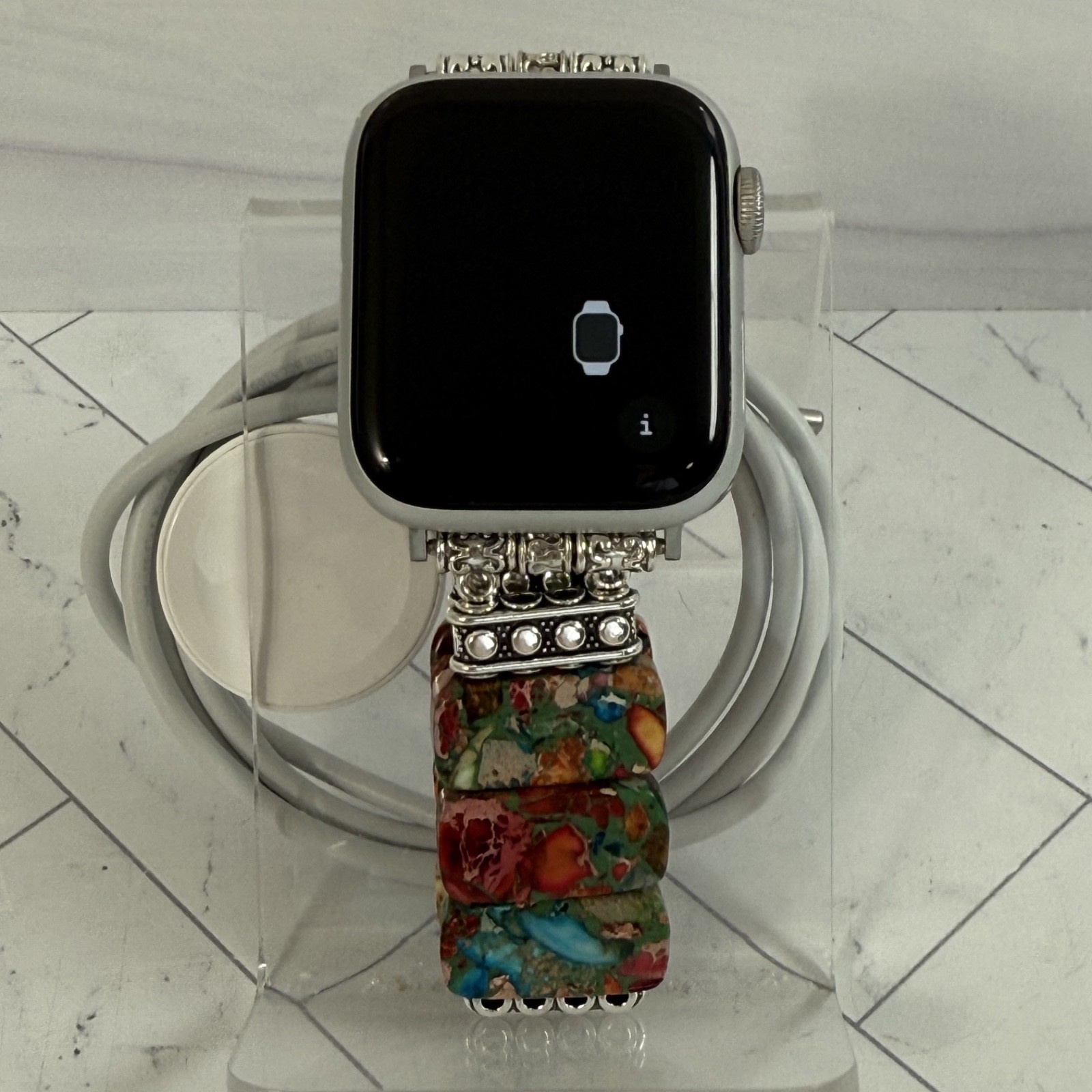 Apple Watch Series 5 40mm Silver GPS WiFi Smartwatch #H94