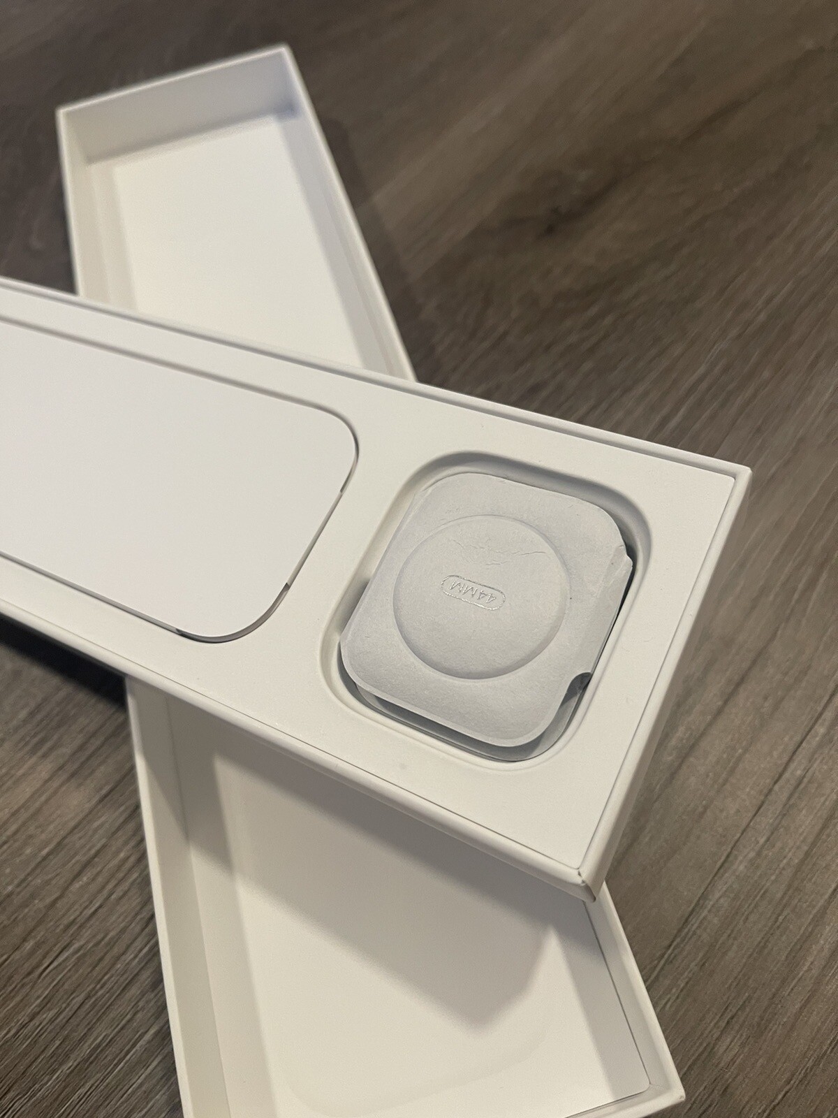 Apple Watch Series 6 44mm Silver Aluminum Case with White Sport Band (GPS +…
