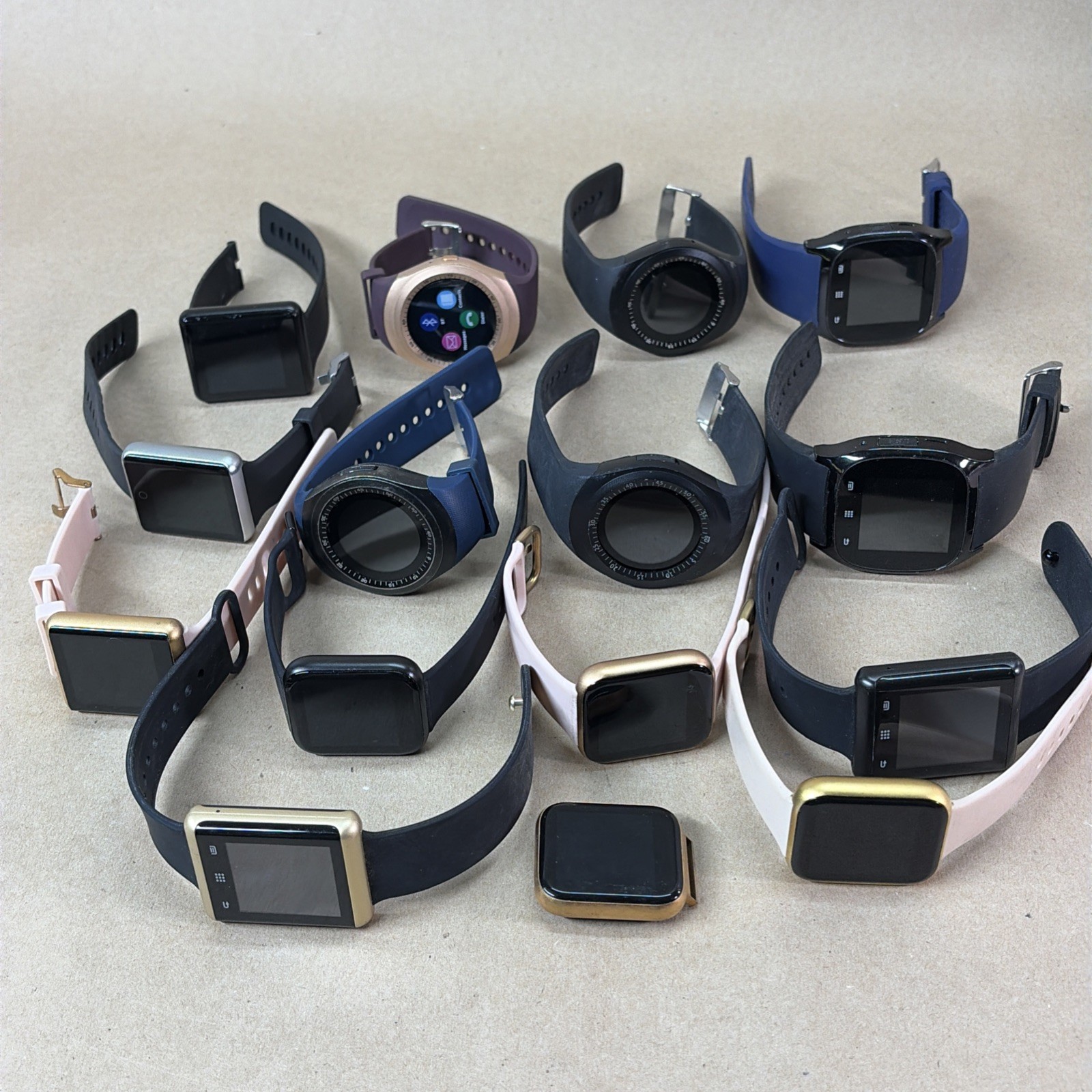 iTOUCH Lot of 15 Smartwatches Air 3, Curve, Sport Fitness Trackers UNTESTED