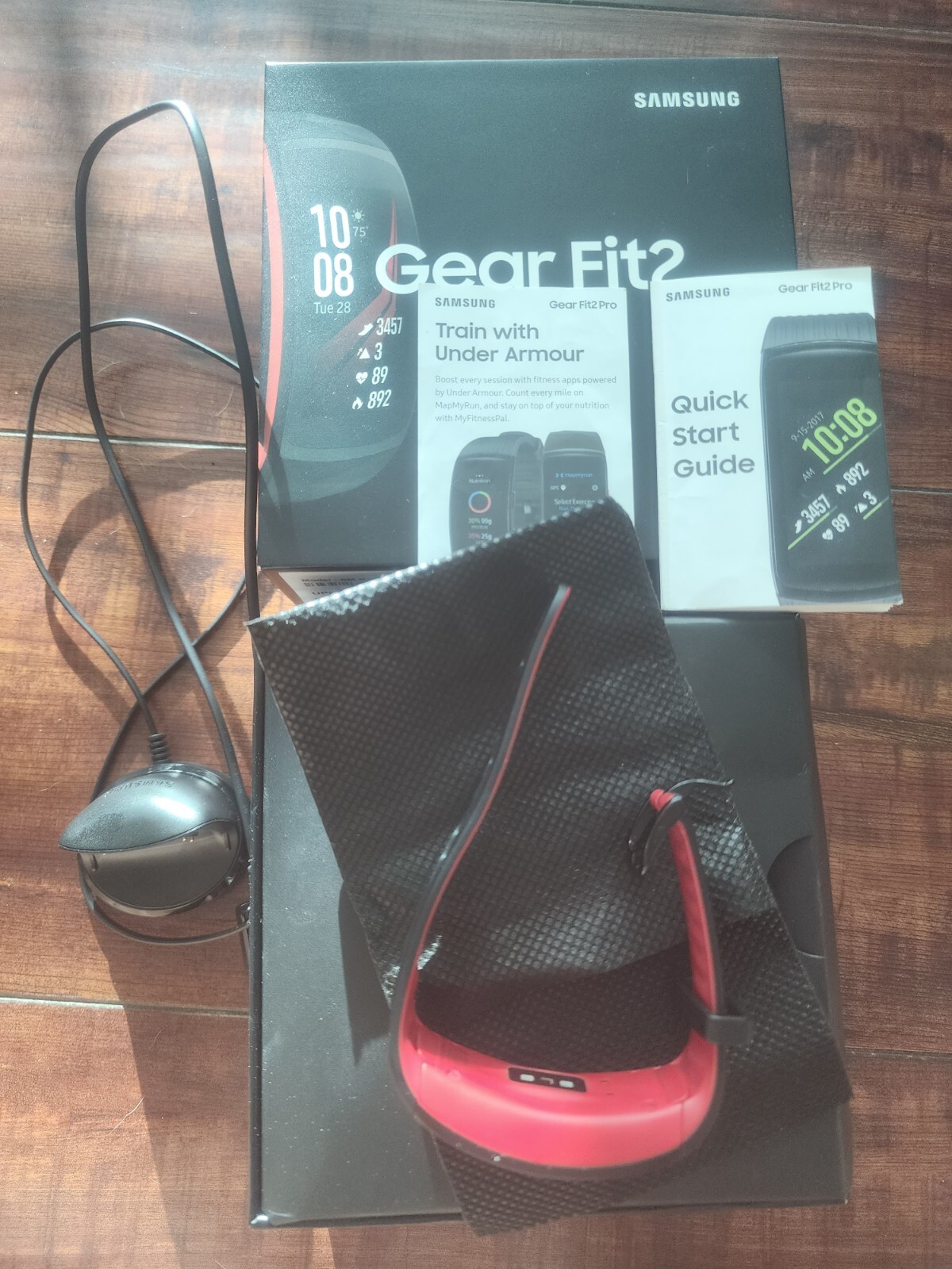 Samsung Gear Fit2 Pro Smartwatch Fitness Band Small Diamond Red AMAZING CONDITIO